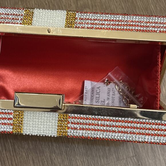 Red Rhinestone Dollar Sign Clutch Evening Bag Crystal Money Purse Party Bling - Picture 3 of 3